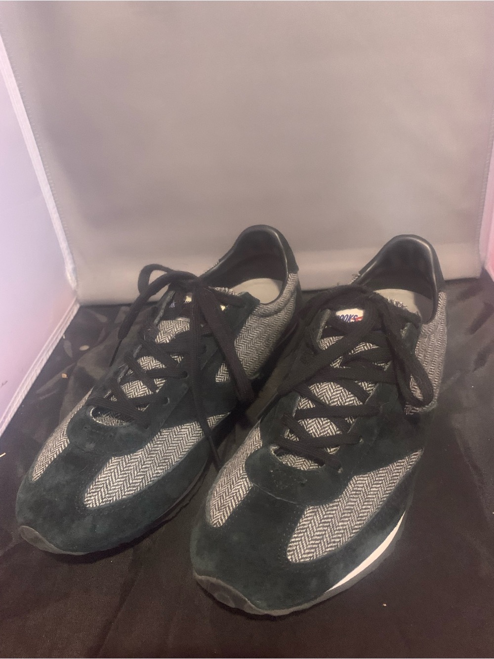 Women's Brooks Heritage Vanguard Sneakers in Black and Gray Herringbone